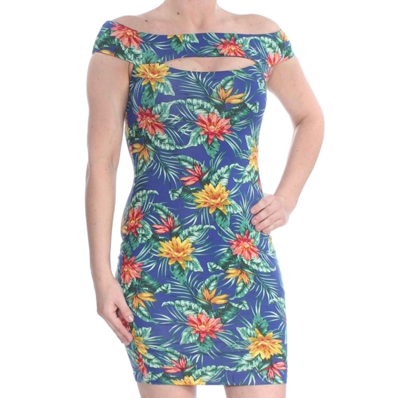 Guess Dresses & Skirts - NWT Guess Navine Bodycon Shift Evening Dress